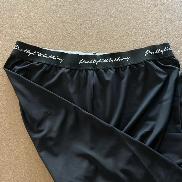 PLT PRETTY LITTLE THING Black Stretch Joggers - Size US 12 - Picture 2 of 10
